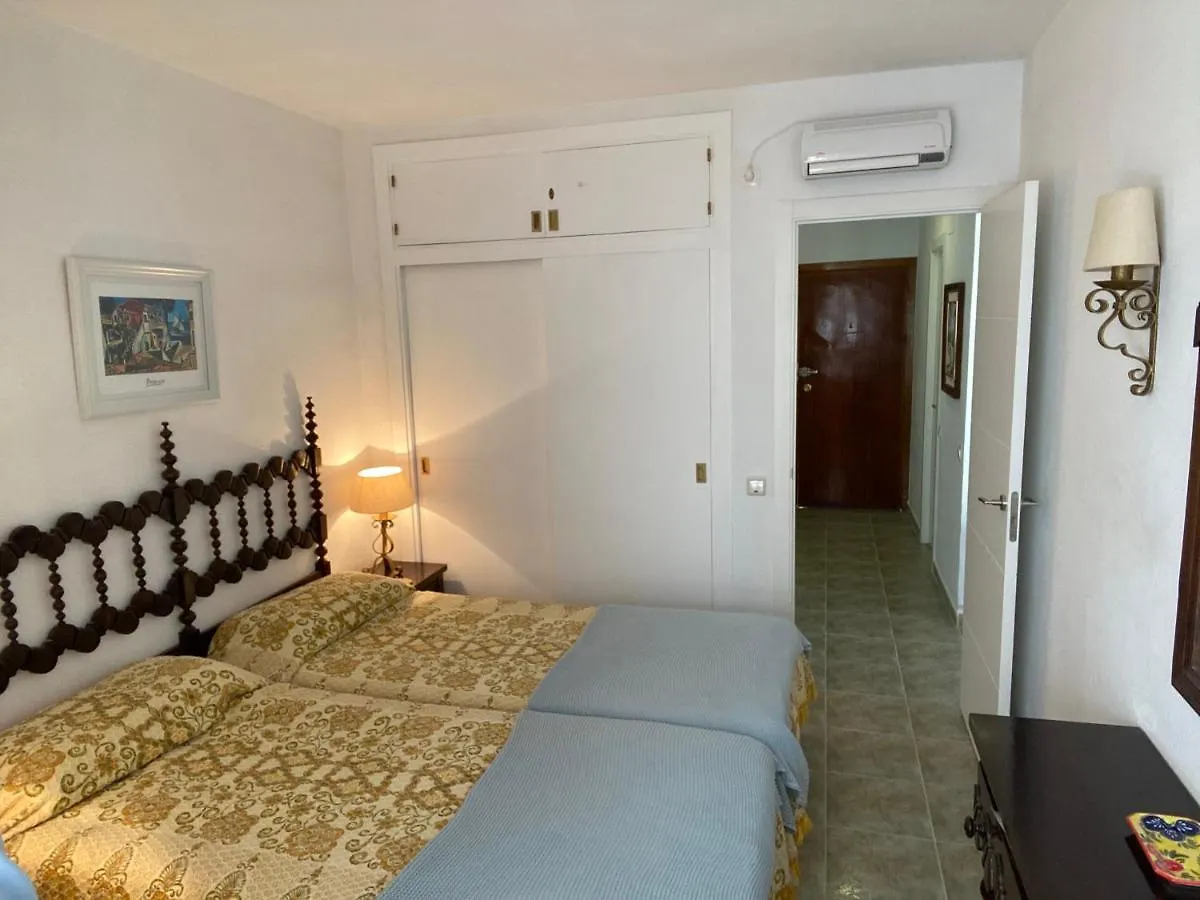 First Line, To The Beach, 1 Bed Apt , Sleeps Benalmadena 0*,